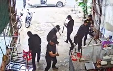 Vụ côn đồ áo đen phá quán phở: Tấn công nhà 2 người thân con nợ để gây áp lực