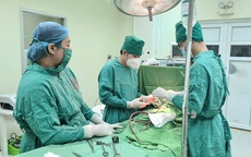 Người phụ nữ ở Quảng Ninh bị xuất huyết tiêu hóa có tiền sử bệnh tiểu đường, tăng huyết áp được cứu sống