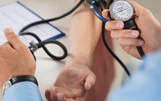 Các biện pháp kiểm soát nguy cơ tăng huyết áp mùa hè