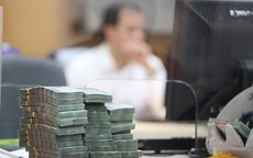 Lãi suất Agribank, HDBank mới nhất: Cùng gửi tiết kiệm 400 triệu đồng chênh lãi ra sao?