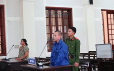 Bị ‘nhìn trừng trừng’, nuôi hận 3 tháng ra tay giết người