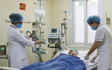 Hành trình kỳ diệu của cậu bé 14 tuổi ở Quảng Ninh bị u não ác tính
