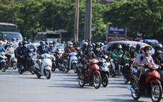 Người dân được hỗ trợ gì khi xe máy xăng sắp rút khỏi Vành đai 1?