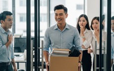 Nghỉ hưu sớm ở tuổi 52: Tôi cứ tưởng là giấc mơ, hóa ra là… ác mộng