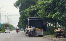 Chợ cóc, chợ tạm ở Thanh Hóa hoạt động giờ cao điểm, tiềm ẩn nguy cơ tai nạn