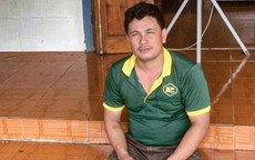 Quyết định 'sinh tử' của người đàn ông khi thấy 30 du khách kêu cứu trên biển do chìm tàu