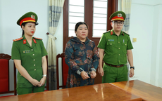 Nữ quái lừa đảo tiền tỷ để đánh bạc qua mạng