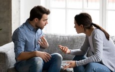 'Gái có công' mà chồng... vẫn 'phụ'?