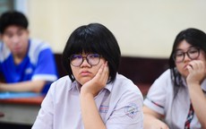 Điểm sàn thấp như phễu hút thí sinh, đưa điểm sàn cao là 'tự buộc chân mình'