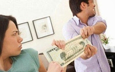 Tôi kiếm bao nhiêu tiền, vợ cũng thấy là quá ít