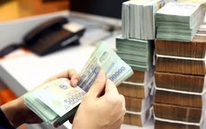 Xuất hiện ngân hàng lãi suất cao tới 7,7%: Gửi 500 triệu đồng 12 tháng nhận bao nhiêu tiền lãi?