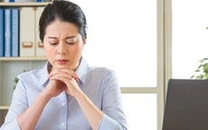 Muốn nghỉ hưu sớm? Nghe xong chuyện của hai người phụ nữ dưới đây bạn sẽ muốn đi làm đến 60 tuổi