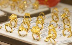 Giá vàng hôm nay 9/7: Vàng SJC, vàng nhẫn giảm sâu