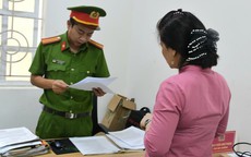 Bắt giam bảo mẫu ném bé trai 14 tháng tuổi xuống nền, chấn thương sọ não