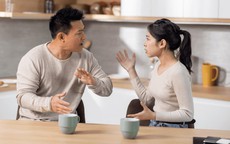Mỗi tối vợ mang đồ ăn nấu sẵn về, tôi sững sờ khi biết nguồn gốc từ đâu 