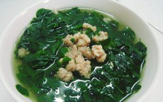 Cây này thường bị nhầm là rau ngót, canxi gấp 4 lần sữa, hỗ trợ phòng bệnh dạ dày, nấu thành canh cực ngon và bổ