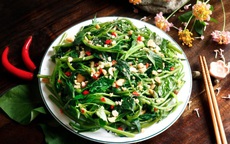 Ra chợ thấy rau này nhớ mua ngay: Thải độc và kiểm soát đường huyết cực tốt, được Mỹ xem như 'báu vật', ở chợ Việt chỉ 10k đủ cả nhà ăn