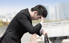 Mẹ già tai biến, vợ nhất quyết không chăm, tôi đành ngậm ngùi đưa ra quyết định cay đắng