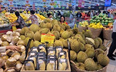 Hà Nội: Người dân ùn ùn thưởng thức buffet sầu riêng nhân dịp chào mừng 80 năm Quốc khánh, giá vé chưa đầy 300.000 đồng/người