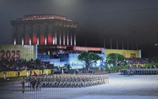 Tin sáng 22/8: Hà Nội tổng hợp luyện diễu binh, diễu hành tại Quảng trường Ba Đình; thời tiết ba miền đều đổ mưa