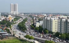 Phương tiện tăng gấp 2 - 3 lần, cửa ngõ Hà Nội và cao tốc ùn tắc kéo dài