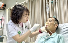 Người đàn ông mắc ung thư phải cắt toàn bộ lưỡi do chủ quan với dấu hiệu này trong miệng
