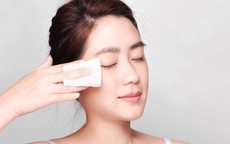Cách chọn toner cho da dầu mụn tốt nhất
