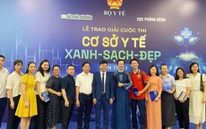 Không khí rộn ràng trước giờ diễn ra Lễ trao giải cuộc thi 'Cơ sở Y tế Xanh - Sạch - Đẹp'