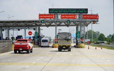 Từ ngày 1/10 tới, không chuyển đổi sang tài khoản giao thông, hàng triệu ô tô sẽ không được qua trạm thu phí?