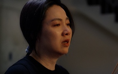 Khán giả sốc trước cảnh Lê Khánh chìm dưới hồ sâu trong tiếng gào khóc tuyệt vọng