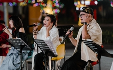 Ca sĩ Phương Thanh 'cháy' hết mình trong 'Chuyến xe âm nhạc'