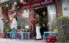 'Gió ngang khoảng trời xanh' mới nhất (tập 11): Kim Ngân sốc trước sự 'ga lăng' của Đồng Văn Tiền