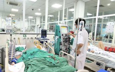 Người đàn ông suýt chết vì vết xước nhỏ ở đùi