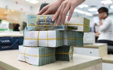 Lãi suất Vietcombank, BIDV mới nhất: Gửi 400 triệu đồng ở BIDV nhận lãi ra sao?