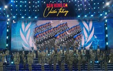 NSND Tự Long biểu diễn tại Chương trình chính luận nghệ thuật 'Bản hùng ca chiến thắng'