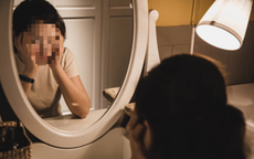 Buổi họp phụ huynh đầu năm của con khiến tôi cay đắng nhận ra con người thật của chồng