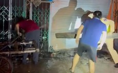Phá cửa trong biển lửa, CSGT cứu 11 người thoát 'lưỡi hái tử thần' lúc rạng sáng