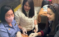 Hai nữ hộ sinh Nghệ An đỡ đẻ trên tàu SE4, cứu mẹ con sản phụ sinh non