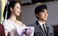 Hoa hậu quê Đà Nẵng đón tin vui, điều khiến fan chú ý là sự xuất hiện của nam diễn viên 'Mưa đỏ'