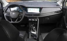 SUV hạng B giá 327 triệu đồng đẹp sang trọng, nội thất cao cấp, rẻ hơn Kia Morning, Hyundai Grand i10 khiến dân tình xôn xao