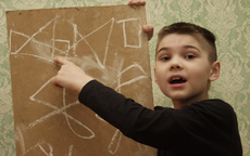 Cậu bé tự nhận đến từ sao Hỏa 20 năm trước giờ ra sao?