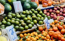 Một loại cam Việt giúp tăng đề kháng đang bán đầy chợ giá chỉ vài nghìn đồng/kg