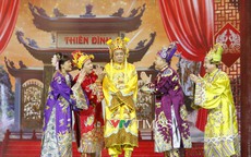 Vân Dung thổn thức làm thơ 'tạm biệt' Táo Quân sau 20 năm gắn bó