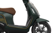 Xe máy điện ở Việt Nam chuẩn chống nước IP67, tốc độ 70km/h, đi 262 km/1 lần sạc, cốp siêu rộng giá 24,9 triệu đồng