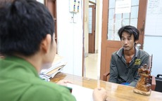 An Giang: Bắt gã đàn ông 39 tuổi đột nhập nhà, khống chế cô ruột cướp nhiều tiền vàng