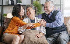 Ngoài 60 tuổi, tôi mới thấm thía: Có những thứ tiền kiếm cả đời cũng không thể mua lại