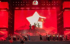 Hơn 12.000 khán giả tham dự chương trình nghệ thuật 'Điện Biên - Mạch nguồn bình yên - Vì cộng đồng không ma túy'