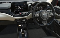 Hatchback Toyota giá 185 triệu đồng thiết kế trẻ trung, tiện nghi hiện đại, tốn 4,4L/100km phù hợp gia đình nhỏ