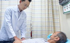 Người đàn ông 69 tuổi phát hiện khối ung thư gan 20 cm, bên trong xuất huyết từ dấu hiệu dễ bị bỏ qua