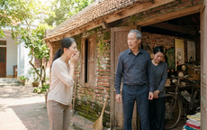 Về nhà giữa trưa, con dâu bàng hoàng phát hiện bí mật động trời của bố chồng